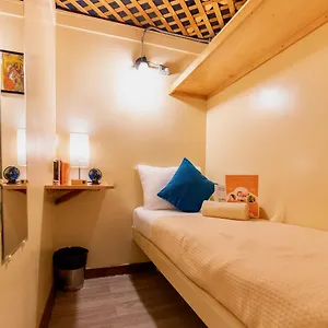  Hostal Interfaith Retreats